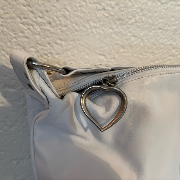 Aldo shoulder bag with heart shaped zipper pull - Picture 2 of 3